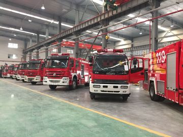 Chine Camions de pompiers résistants de réservoir d'eau d'ISUZU 6M3, milieu de camion de pompiers de mousse/pompe basse pression fournisseur