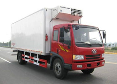 Chine FAW Dongfeng 4X2 a frigorifié le camion de boîte 5 tonnes de camion de refroidissement d'aliments de préparation rapide fournisseur