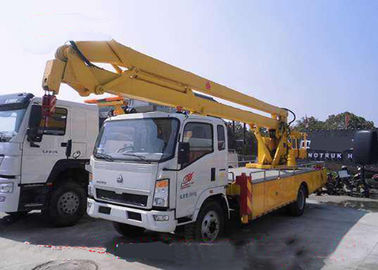 Chine Chariot élévateur aérien à Sinotruk Howo, 8 - 24 camions aériens de seau de taille de mètres fournisseur