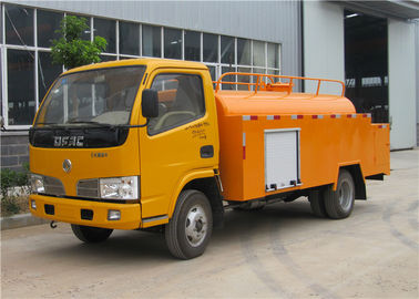 Chine petit camion-citerne aspirateur de 3000L 5000L, camion à haute pression de nettoyage d'égout pour le rinçage de tuyau fournisseur