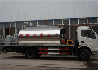 Chine machine à paver de construction de routes de pulvérisateur de bitume de camion de correction d'asphalte de 8.2CBM 4x2 fournisseur