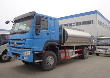 Chine Camion 4x2 6x4 8x4 de correction d'asphalte de HOWO 10MT avec le réservoir en aluminium d'acier inoxydable fournisseur