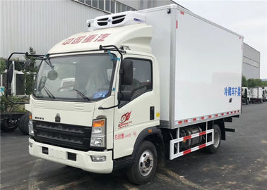 Chine HOWO 4x2 a frigorifié la fibre de verre de camion de boîte intérieure, 3 tonnes de réfrigérateur de camion de congélateur fournisseur