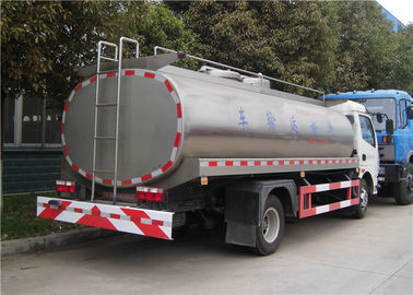 Le rouleur de Dongfeng 6 a isolé le camion de livraison de lait 8000L - 10000L OIN 9001 approuvée fournisseur