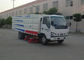 Camion à haute pression 4x2 de balayeuse de route de circuit de l'eau 5500 litres pour ISUZU fournisseur